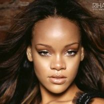 Rihanna - wallpaper preview