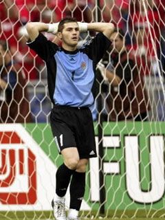 Iker Casillas - wallpaper preview
