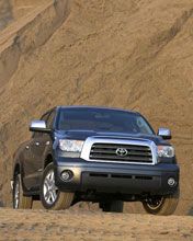 Toyota tundra crew max - wallpaper preview