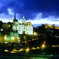 Edinburgh at night - wallpaper preview