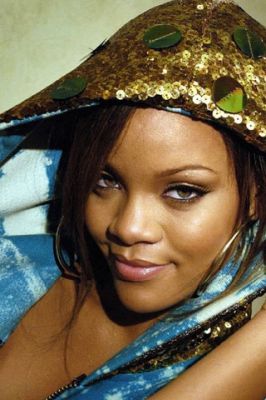 Rihanna - wallpaper preview
