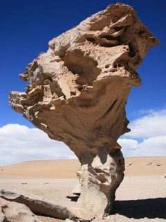Arbol de Piedra Uyuni - wallpaper preview