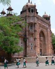 Chennai National Art Gallery - wallpaper preview