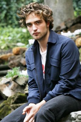 Robert Pattinson - wallpaper preview