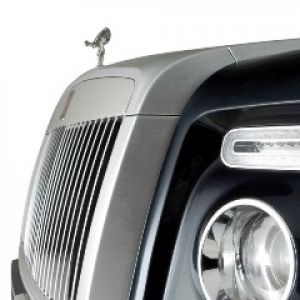 Vista Frontale di Auto di Lusso