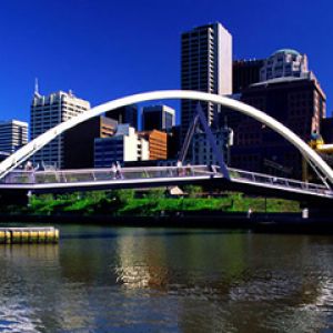 Ponte Moderno in Città