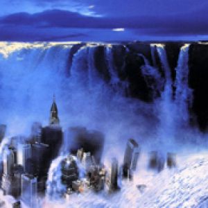 Maestoso Cascata sulla Città