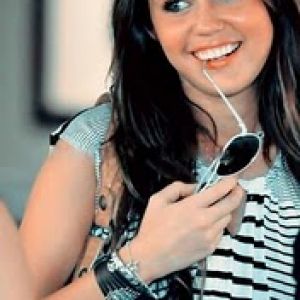 Miley Cyrus Sorridente