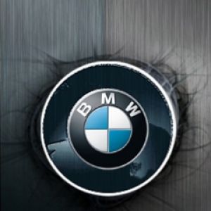 Logo BMW su Sfondo Metallico
