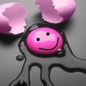 Uovo Rosa Sorridente