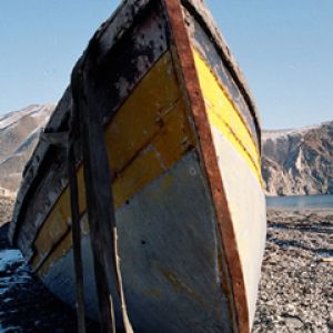 Barca Rustica sulla Riva