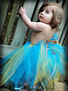 Bambino Adorabile in Tutu - wallpaper preview