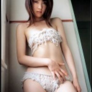 Modella Elegante in Lingerie