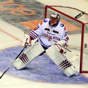 Portiere di Hockey su Ghiaccio in Azione