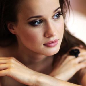 Ritratto Elegante di una Donna