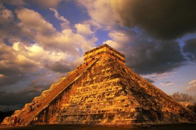 Piramide di Chichen Itza al Tramonto - wallpaper preview