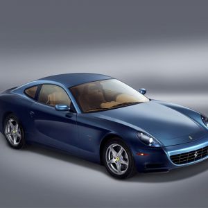 Elegante Auto Sportivo Blu
