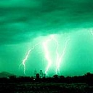 Tempesta Verde con Fulmini