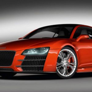 Elegante Auto Sportivo Rosso