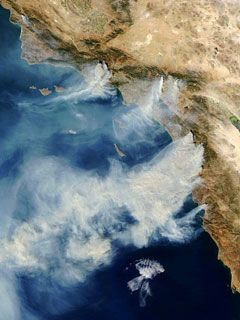 Vista Aerea degli Incendi in California - wallpaper preview
