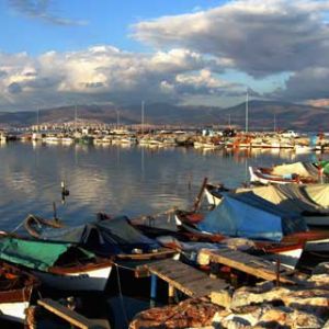 Porto Sereno con Barche