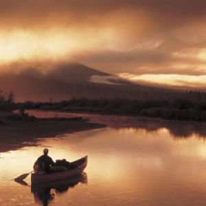 Canoismo al Tramonto Sereno