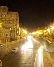 Paesaggio Urbano Notturno con Luci - wallpaper preview