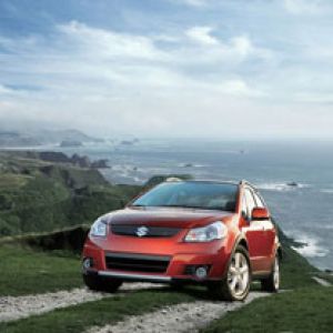 Auto Suzuki vicino all'Oceano