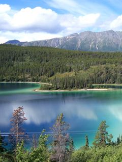 Lago Montano Sereno - wallpaper preview