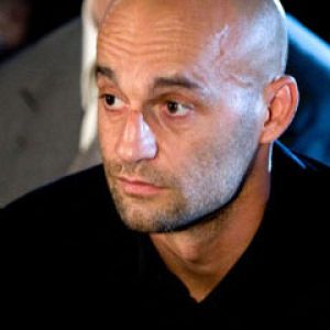 Ritratto Intenso di un Uomo