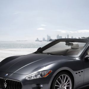 Maserati Cabriolet sulla Costa