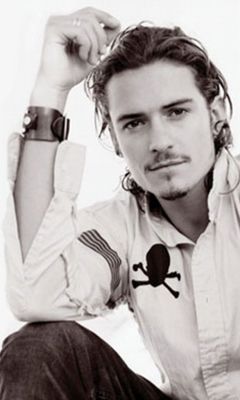 Ritratto Maschile Elegante - wallpaper preview