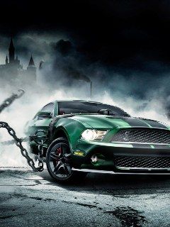 Mustang Verde in Atmosfera Scura