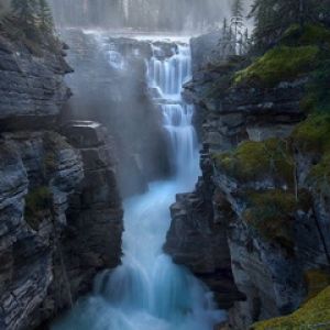 Stupendo Cascata nella Natura