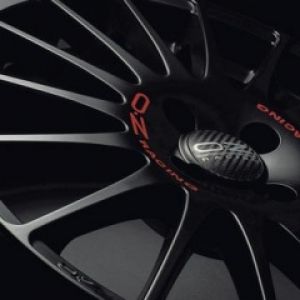 Cerchio Nero Elegante
