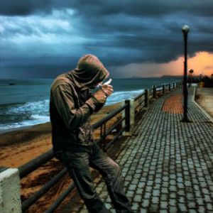 Ragazzo Misterioso al Mare