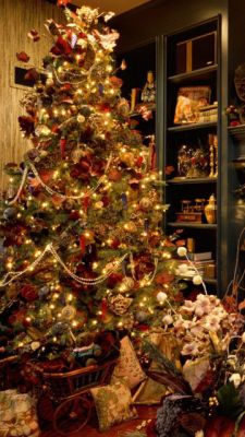 Bellissimo Albero di Natale Decorato - wallpaper preview