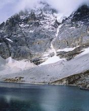 Maestose Montagne Innevate - wallpaper preview