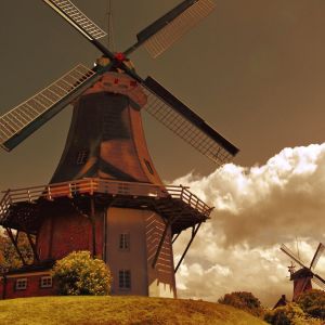 Bellissimo Paesaggio con Mulino a Vento