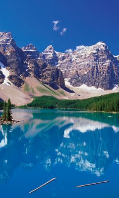 Stupenda riflessione del lago montano - wallpaper preview
