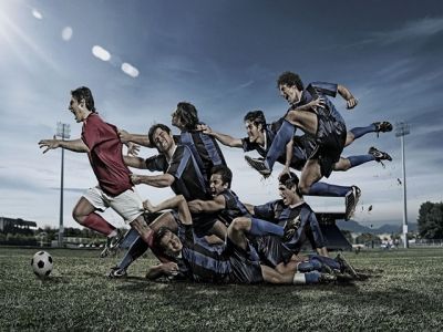 Azione Dinamica nel Calcio - wallpaper preview