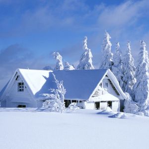 Cabina Innevata Invernale