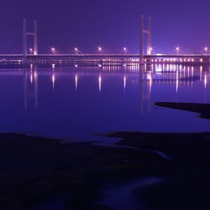 Ponte Illuminato di Notte