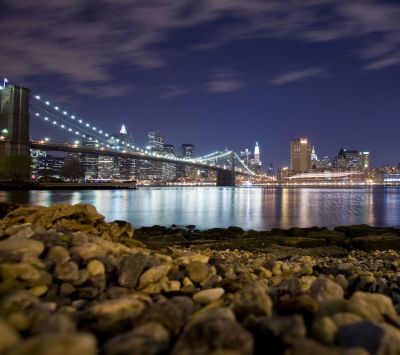 Vista Notturna del Ponte di Brooklyn - wallpaper preview