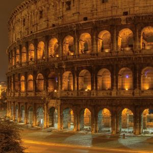 Colosseo di Notte