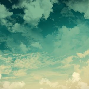 Cielo Sereno con Nuvole