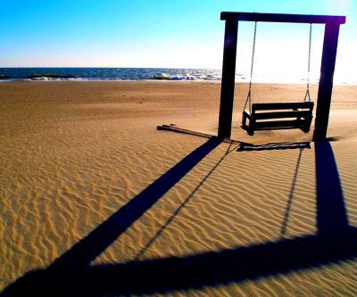 Altalena sulla Spiaggia al Tramonto - wallpaper preview