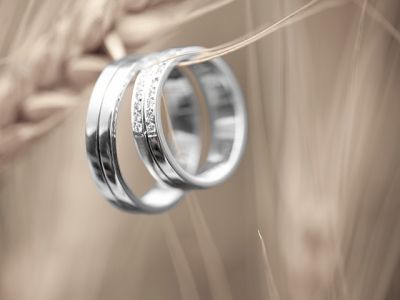 Anelli Nuziali Eleganti - wallpaper preview