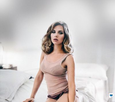 Ritratto Elegante di una Donna