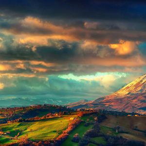 Stupenda Paesaggio Montano